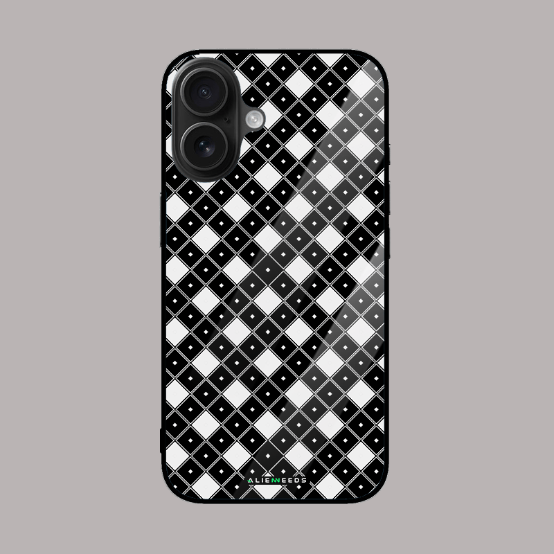 Black and white geometric pattern phone cover – modern style.